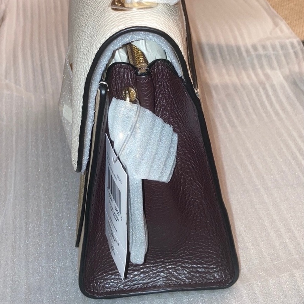 Coach
Lane Shoulder Bag In Colorblock Signature Canvas - Picture 6 of 6